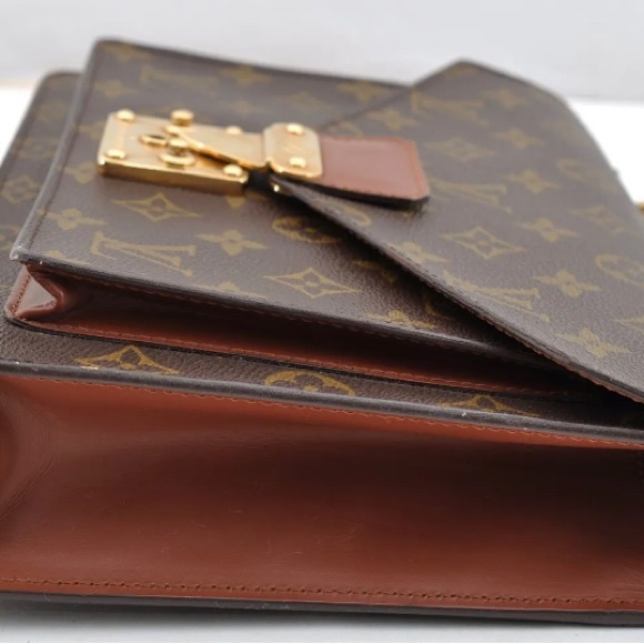 Louis Vuitton Handbag - Picture 4 of 12